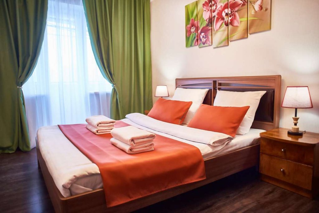 Фото Пять Звёзд на улице Бориса Ручьева 12