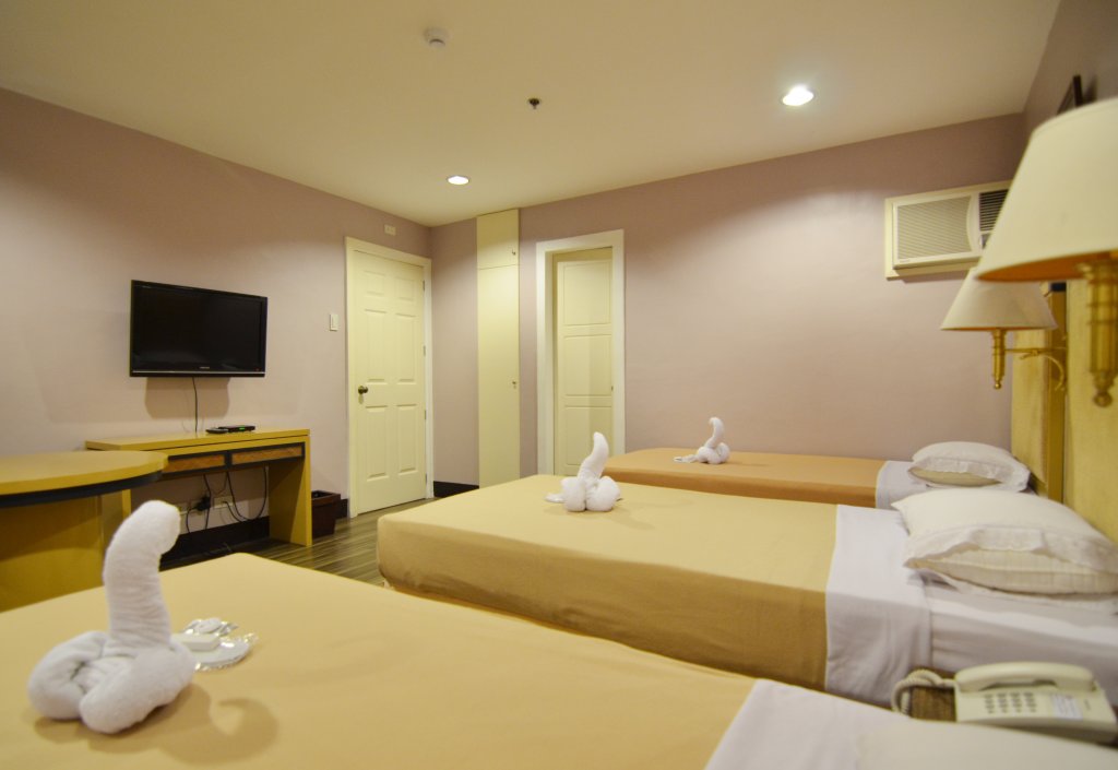 Фото Отель Windy Ridge Malate