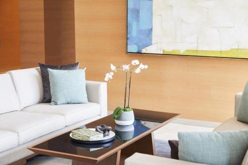 Фото Ac Hotel by Marriott Oklahoma City Bricktown