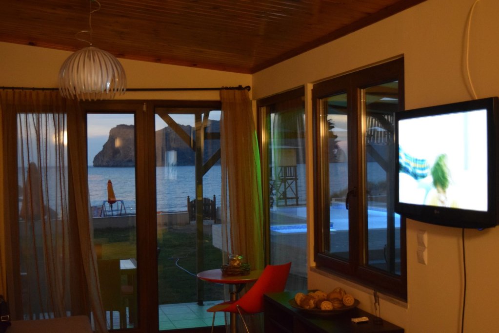 Фото Sea Front Villas