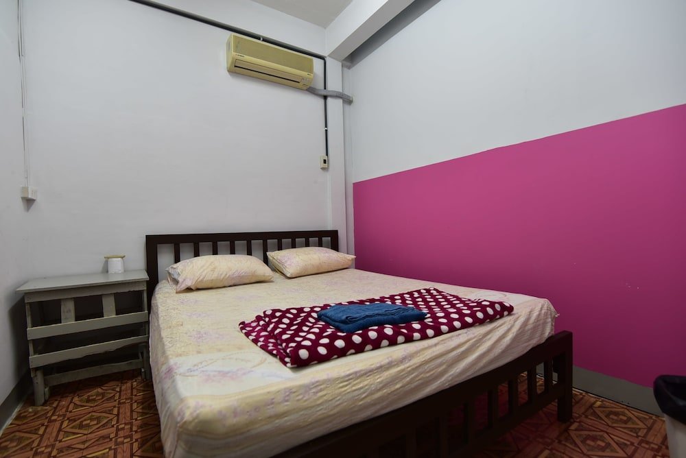 Фото Friend House - Adults Only