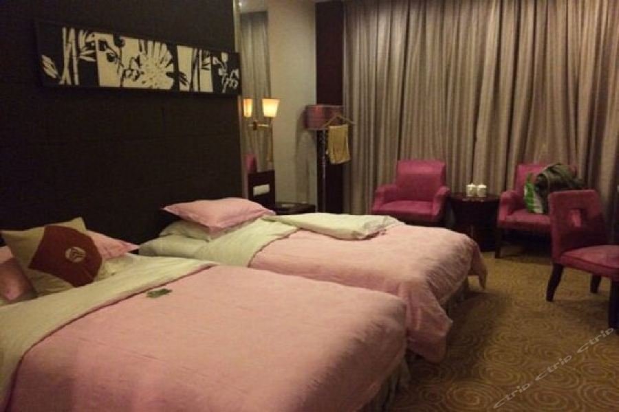 Фото 108714615040