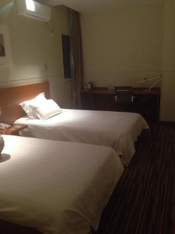 Фото Jinjiang Inn Select Chengdu Shuangliu International Airport