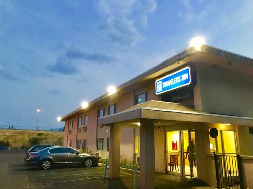 Гостиница Travelers Inn Medford