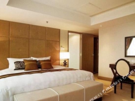 Фото Jingguang Center Apartment