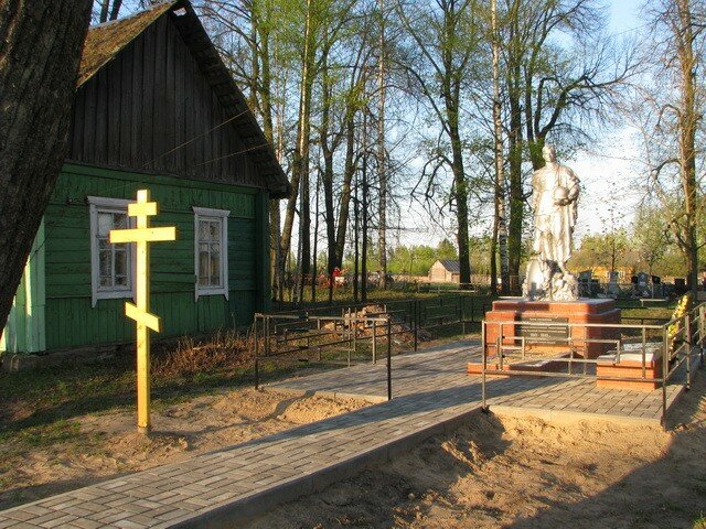 Памятник, мемориал Мемориал месте павшим воинам в деревне Сукромля Ершичского района, Смоленская область, фото