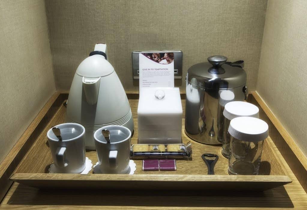 Фото Crowne Plaza London - Ealing