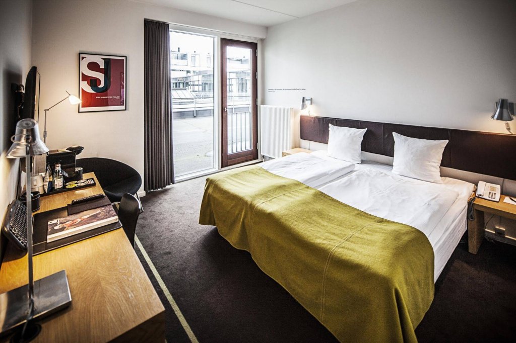 Фото отеля 2