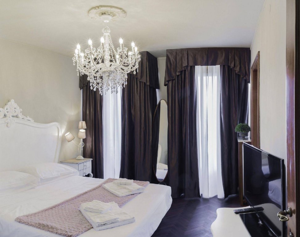 Фото San Marco Suite Apartment