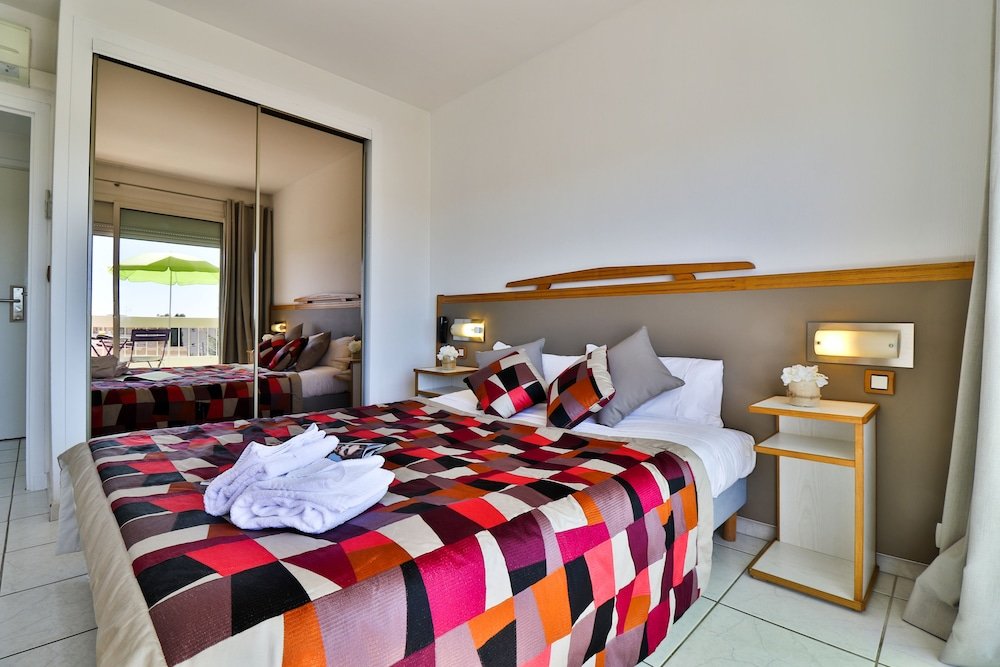 Фото Hotel de la Mer