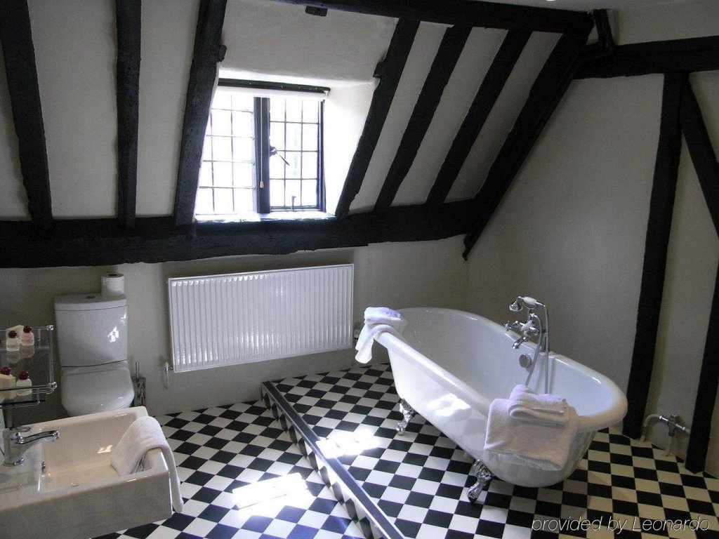 Фото Marlborough Arms Hotel