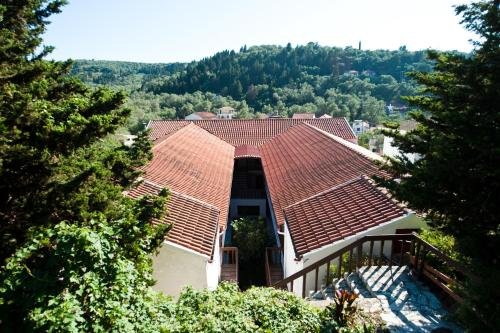 Фото Bastas Hotel & Studios