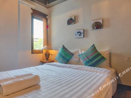 Фото 33 Poshtel - Adults Only