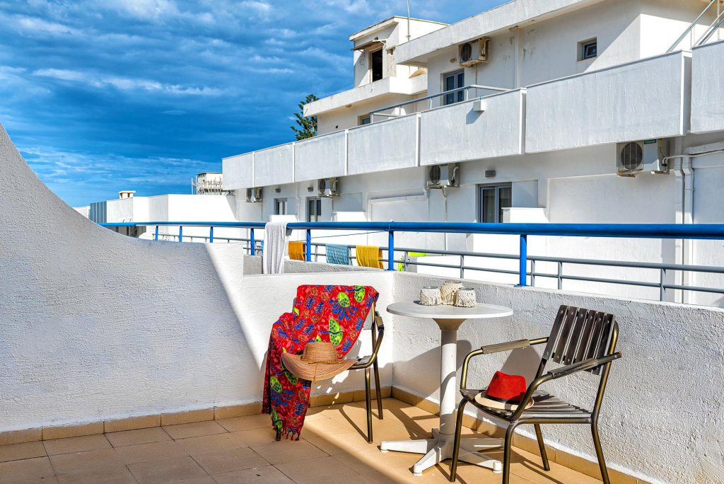Фото Iro Hotel