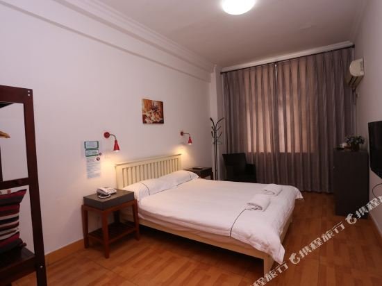 Фото Chengdu Mrs Panda Hostel