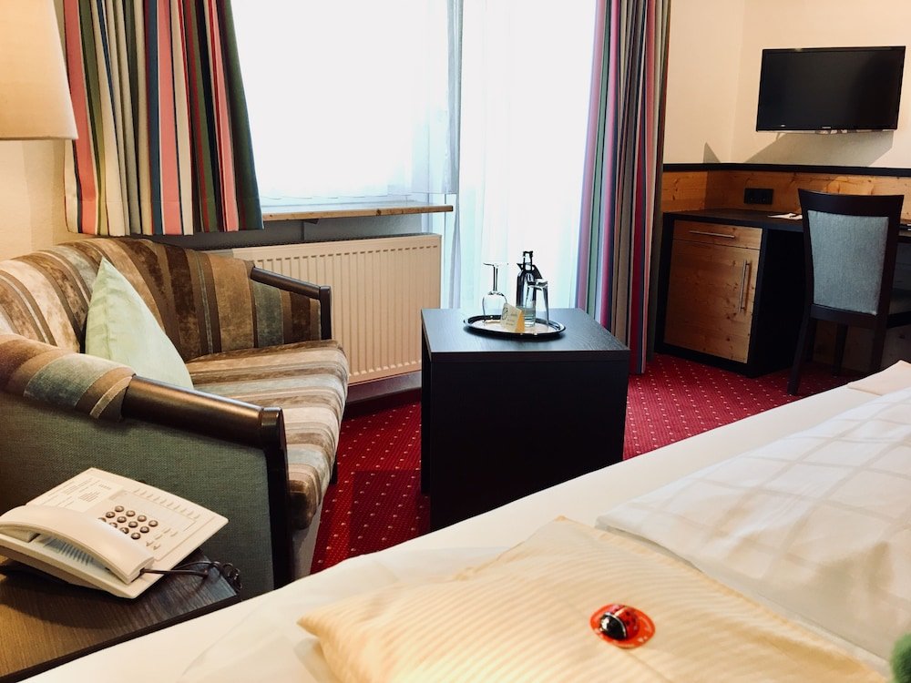 Фото Hotel Wittelsbacher Hof