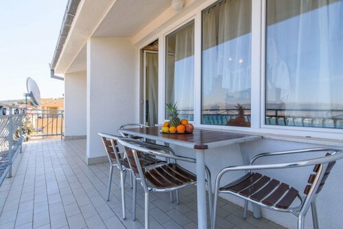 Жильё посуточно Apartment Petar - great location close to the sea: A2 Gornji Trogir, Riviera Trogir