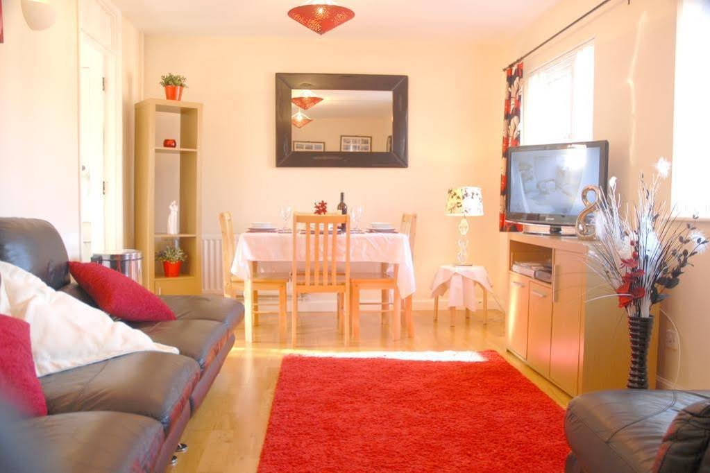 Фото Hampton by Hilton Belfast City Centre