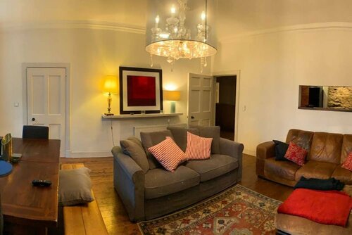 Жильё посуточно Spacious New Town Flat- Edinburgh City Centre в Эдинбурге