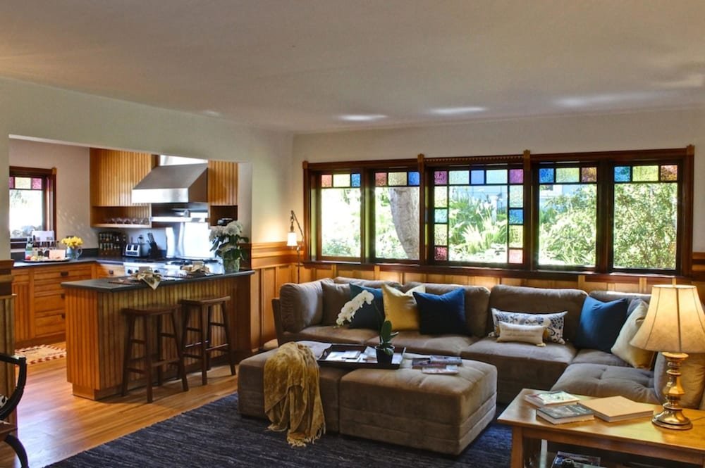 Фото 3573 Captain's Castle