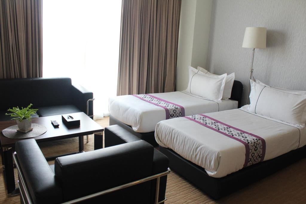 Фото Symphony Suites