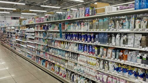 Sigorta şirketleri レッドバロン苫小牧, Tomakomai, foto