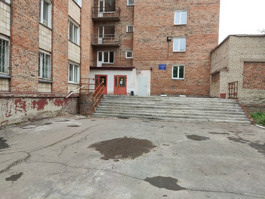 Residencia estudiantil Obshchezhitiye № 6 Omskogo gosudarstvennogo tekhnicheskogo universiteta, , foto