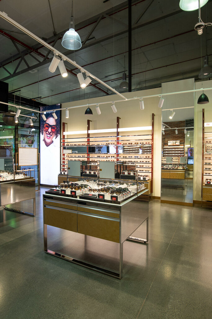 Clothing store Sunglass Hut Dfo Moorabbin, Melbourne, photo