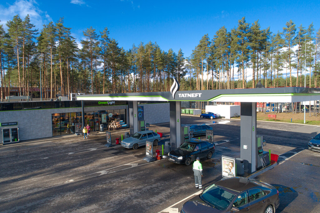 Gas station Tatneft, Luga, photo