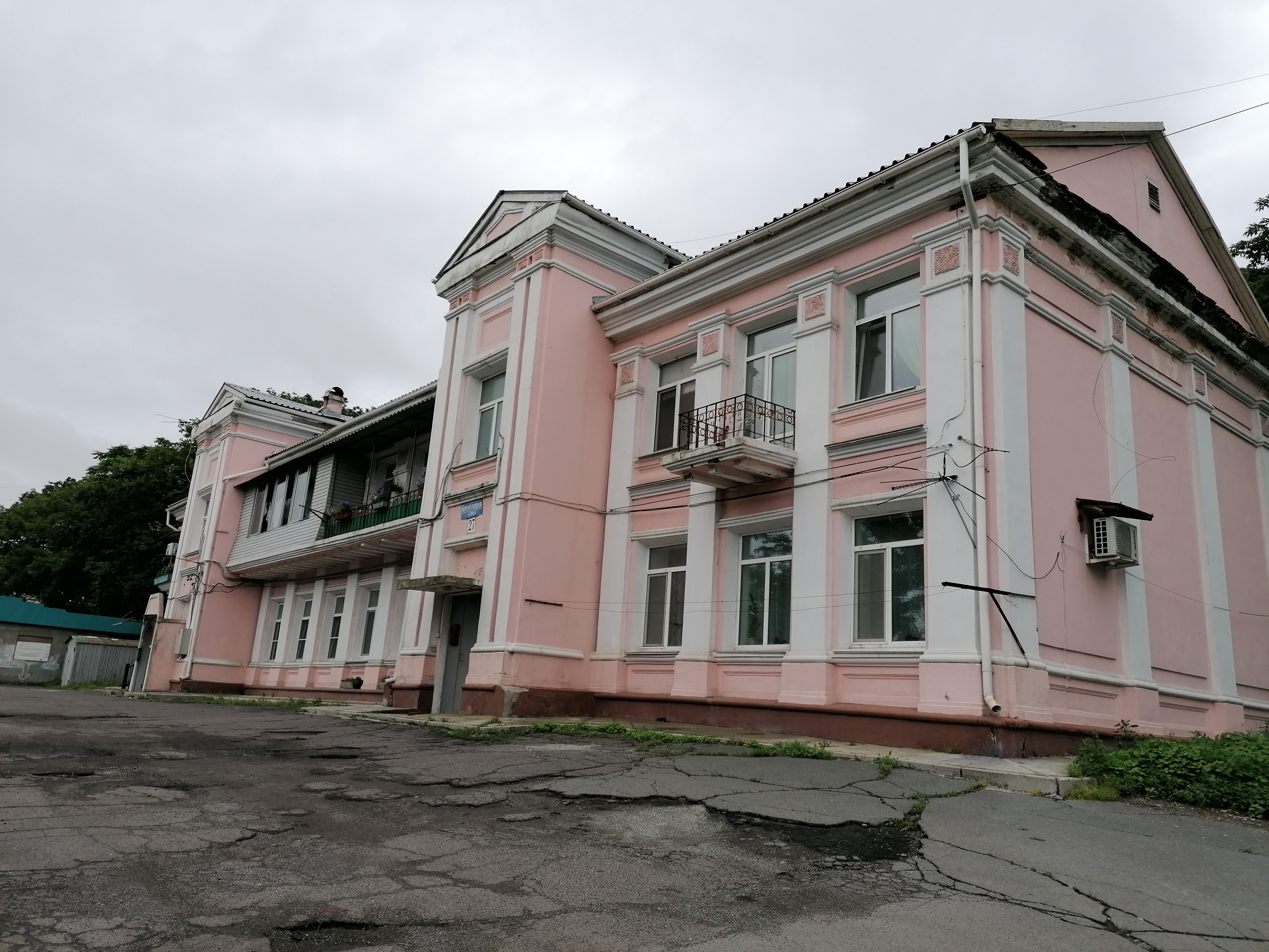 Фото отеля 1