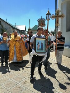 Церковь апостолов Петра и Павла (ул. 51-й Гвардейской Дивизии, 2, село Карповка), православный храм в Волгоградской области