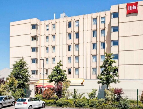 Гостиница Ibis Lyon Est Bron