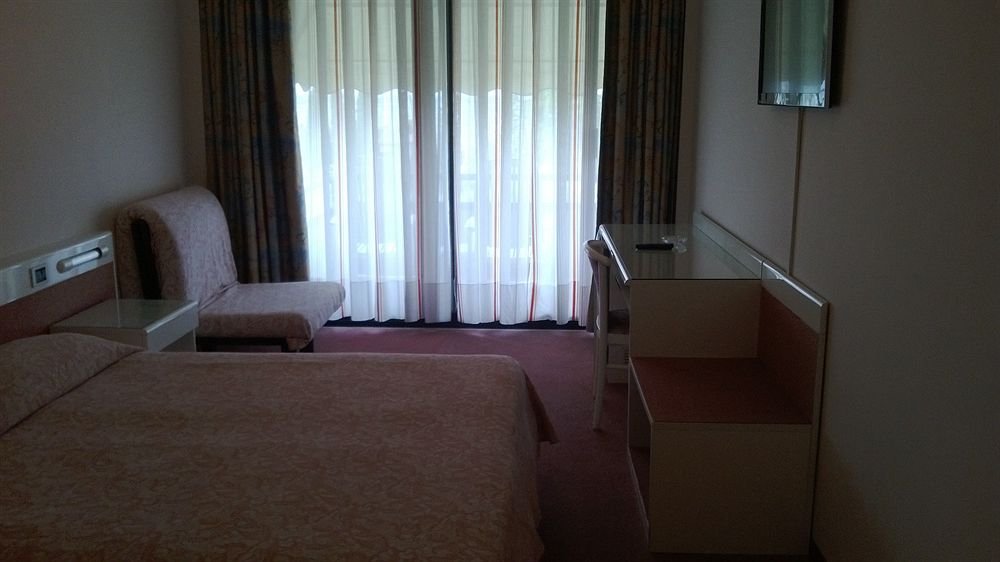 Фото Hotel Désirée