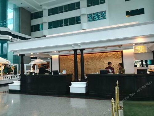 Гостиница Hotel Windsor Suites Bangkok в Бангкоке