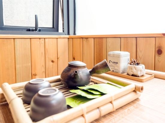 Фото Zen Tea House Elephant Trunk Hill Park