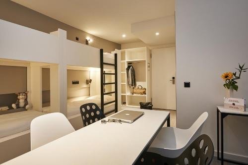 Фото Légère Express Bielefeld