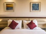 Kpm Tripenta Hotel