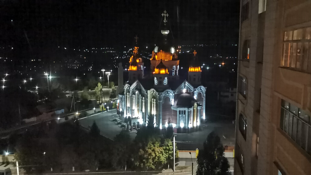 Православный храм Михайло-Архангельский собор, Рыбница, фото