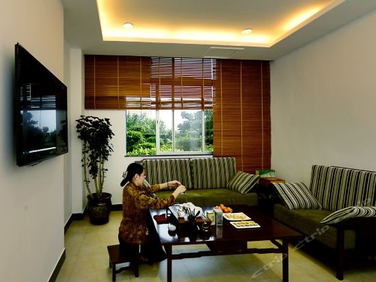 Фото Maoming International