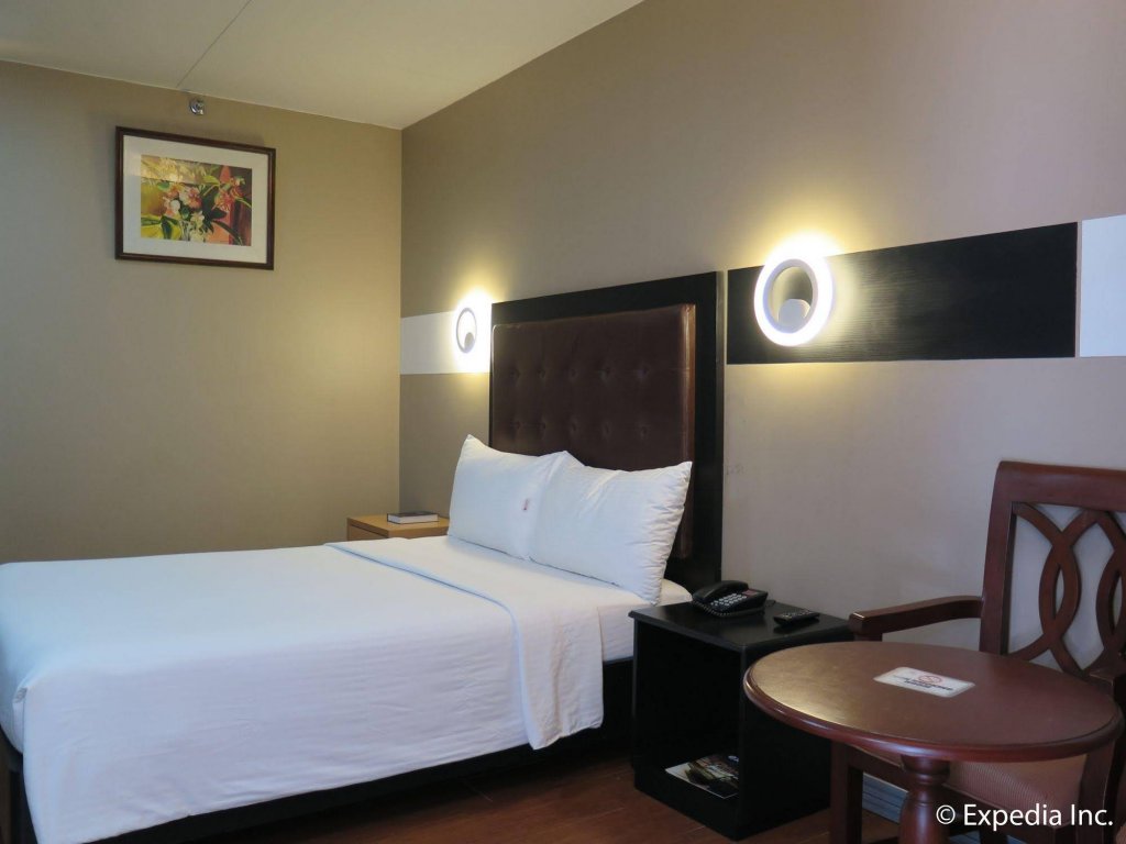 Фото Lucky 9 Budget Hotel