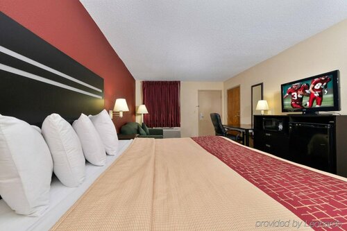 Гостиница Red Roof Inn Cartersville-Emerson/LakePoint North