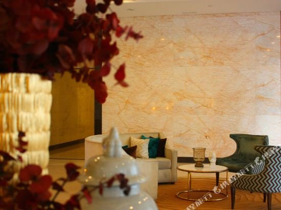 Фото Max Pavilion Boutique Serviced Suites