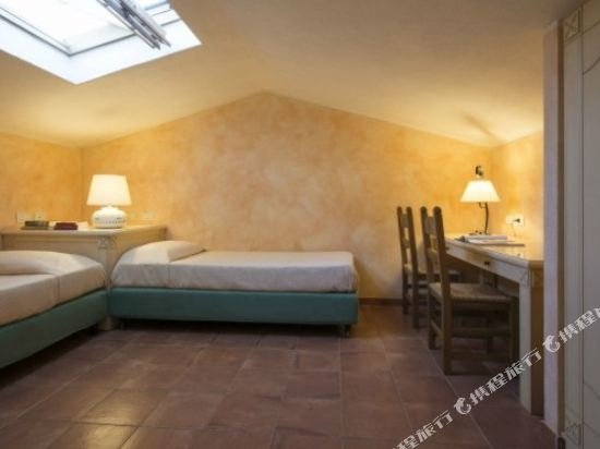 Фото Lantana Resort Hotel & Apartments