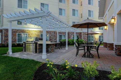 Гостиница Homewood Suites by Hilton Long Island-Melville