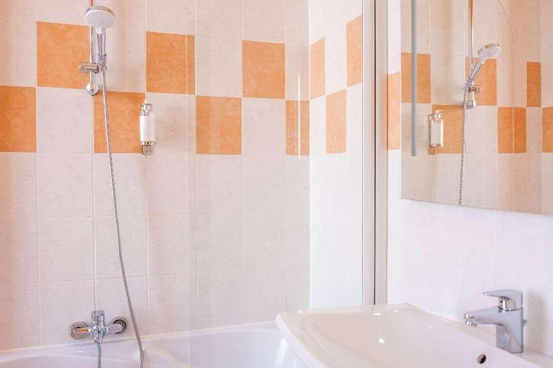 Фото The Originals City, Hôtel Régina, Périgueux