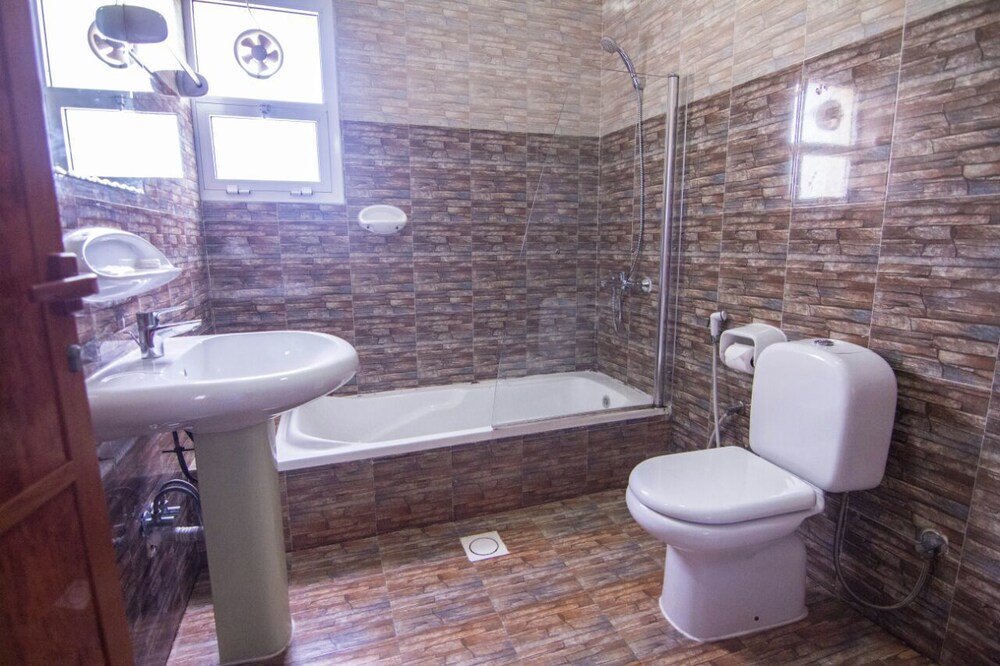 Фото Al Multaqa Hotel