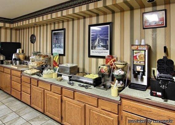 Фото Quality Inn Saint Ignace