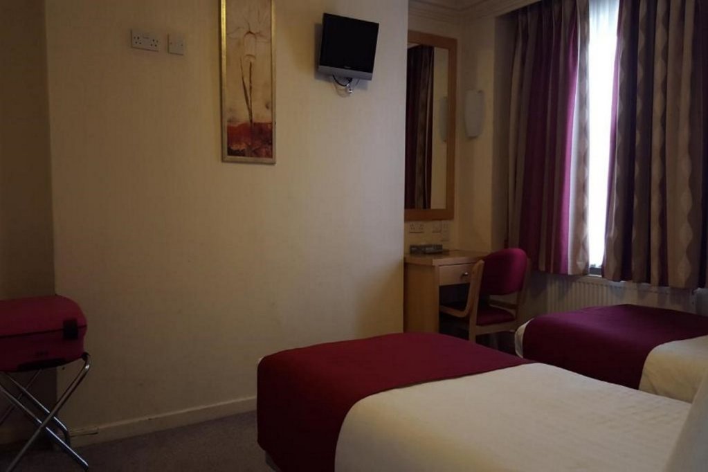 Фото Americana Hotel