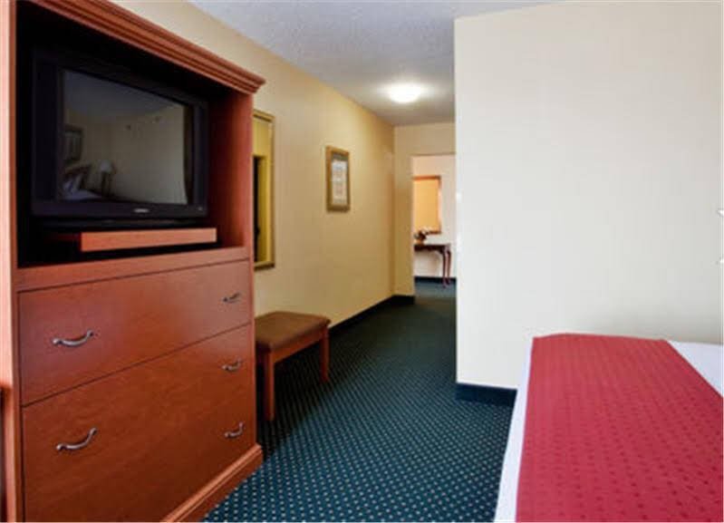 Фото Doubletree by Hilton Richmond-Midlothian