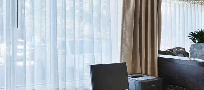 Фото Comfort Suites Medical Center near Six Flags